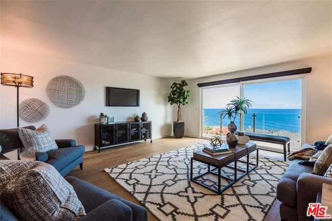Building Photo - 18203 Coastline Dr