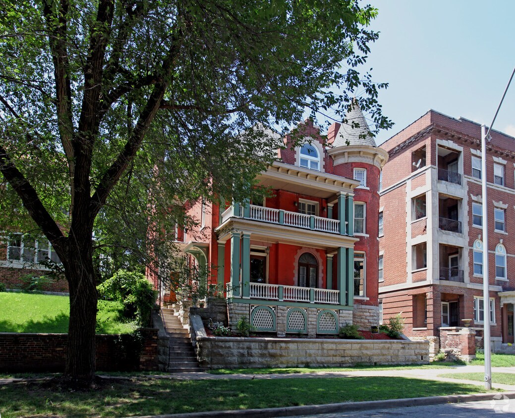 Building Photo - 512 Gladstone Blvd