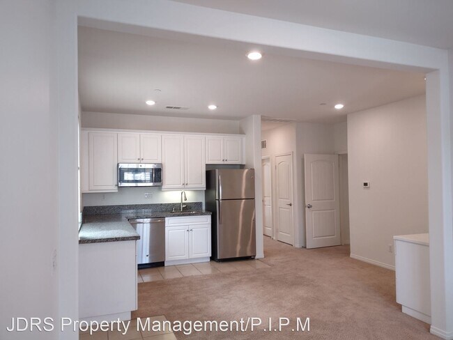Building Photo - 7 br, 4.5 bath House - 7921 Swiftwater Court