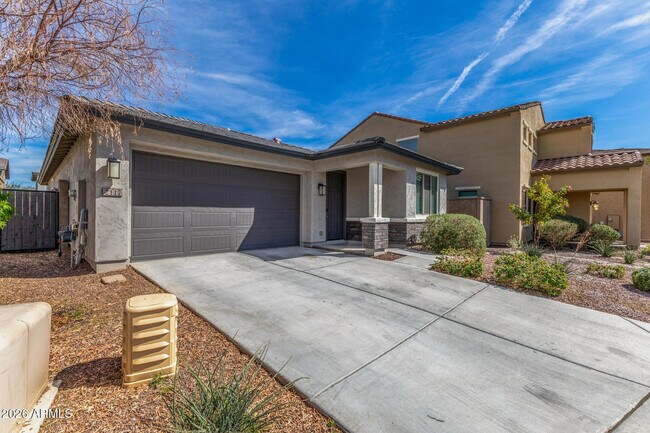 Foto del edificio - 2117 N 209th Ln