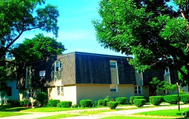 Building Photo - 522 N River Ave