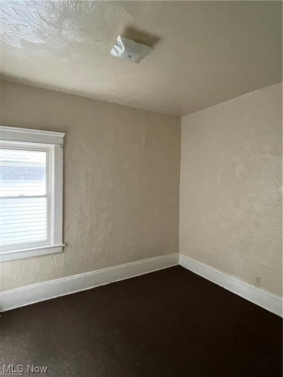 Building Photo - 3467 E 149th St