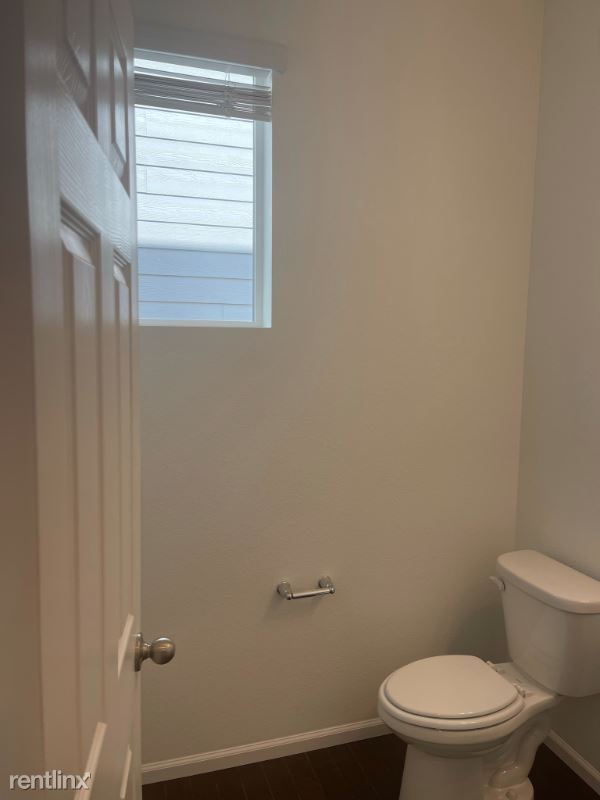 Building Photo - 3 br, 2.5 bath House - 535 Silver Rock Trl