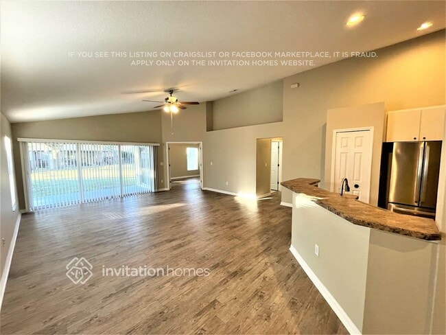 Building Photo - 6416 Bridgecrest Dr