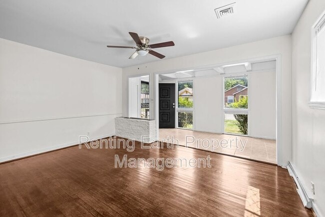 Building Photo - 6724 2nd Ave S