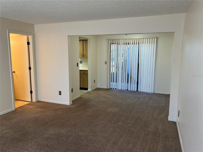 Building Photo - 3033 Park Ln