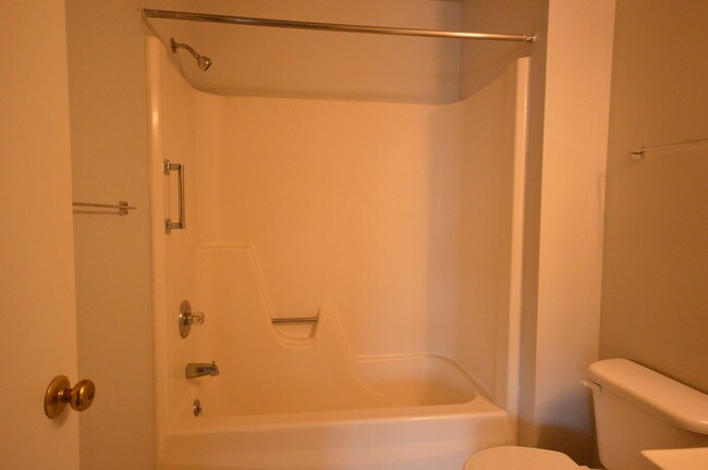 KILBUCK Cuarto de baño completo - Tecumseh Apartments