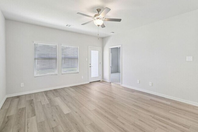 Building Photo - 5907 Belchamp Dr