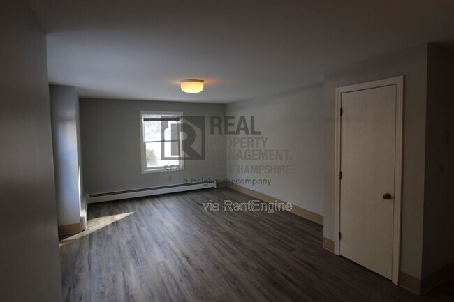 Building Photo - 21 Ellison Dr