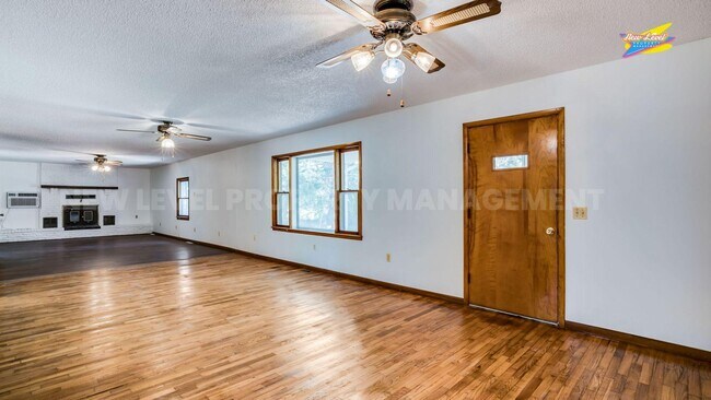 Foto del edificio - 10509 US-54