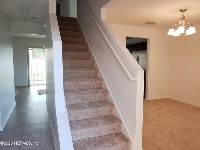 Foto del edificio - 10310 Magnolia Hills Dr