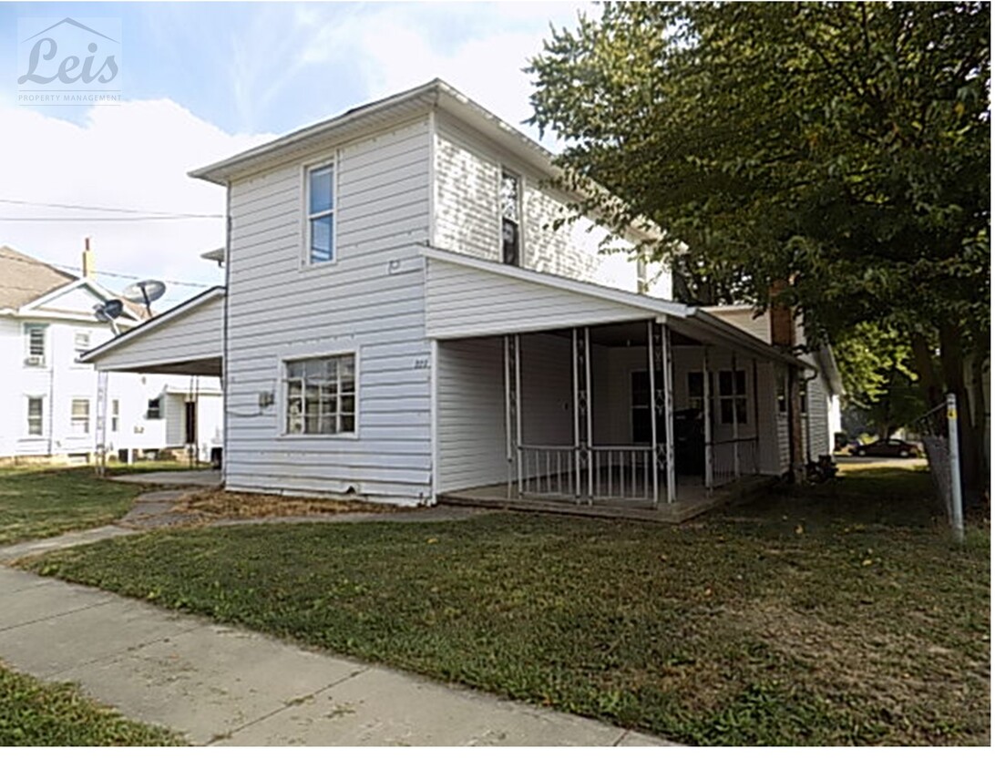 Primary Photo - 223 N Bridge St