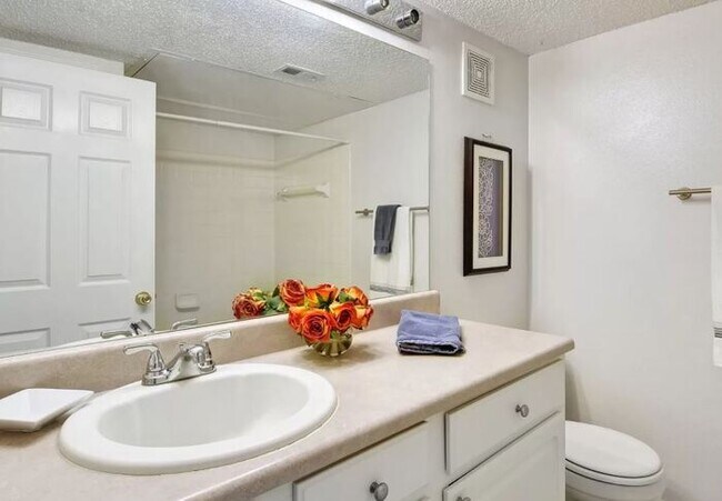 Foto del edificio - 1781 Morrison Ct