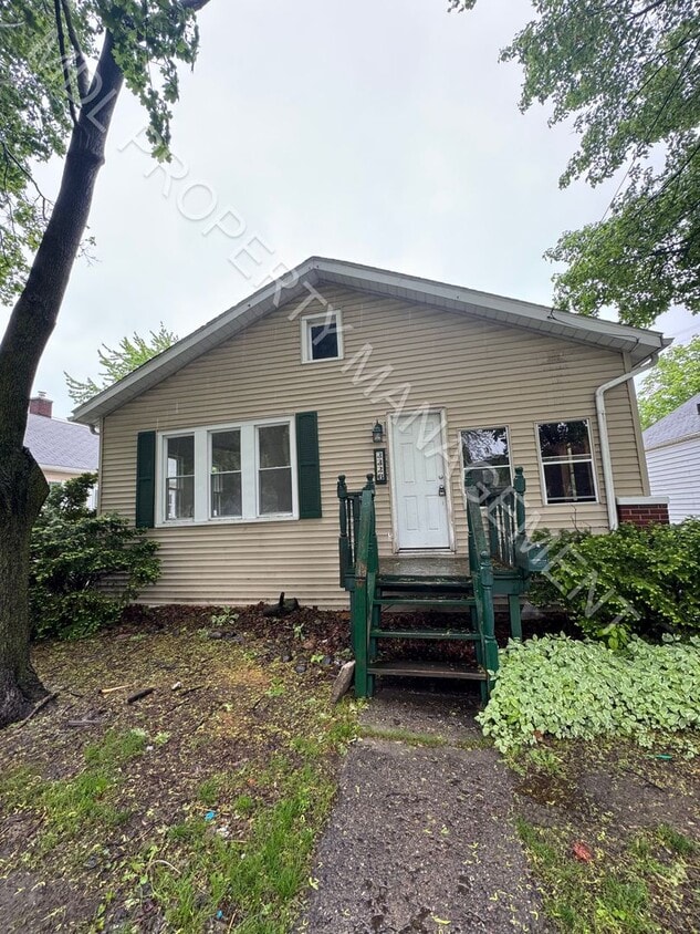 Primary Photo - 3 Bedroom 1 Bathroom Home