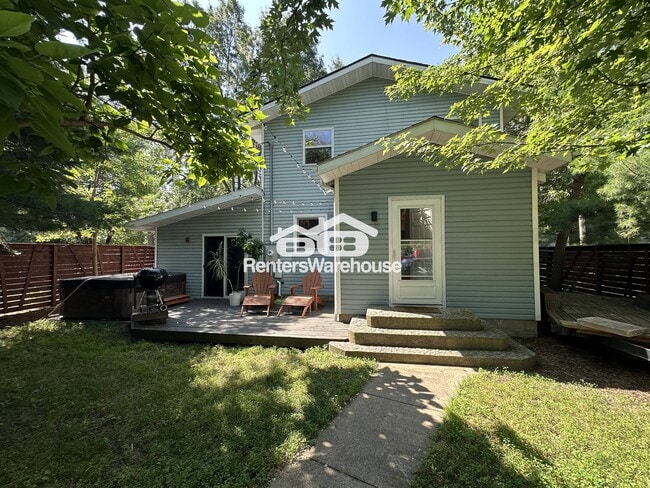 Building Photo - 2253 7th St