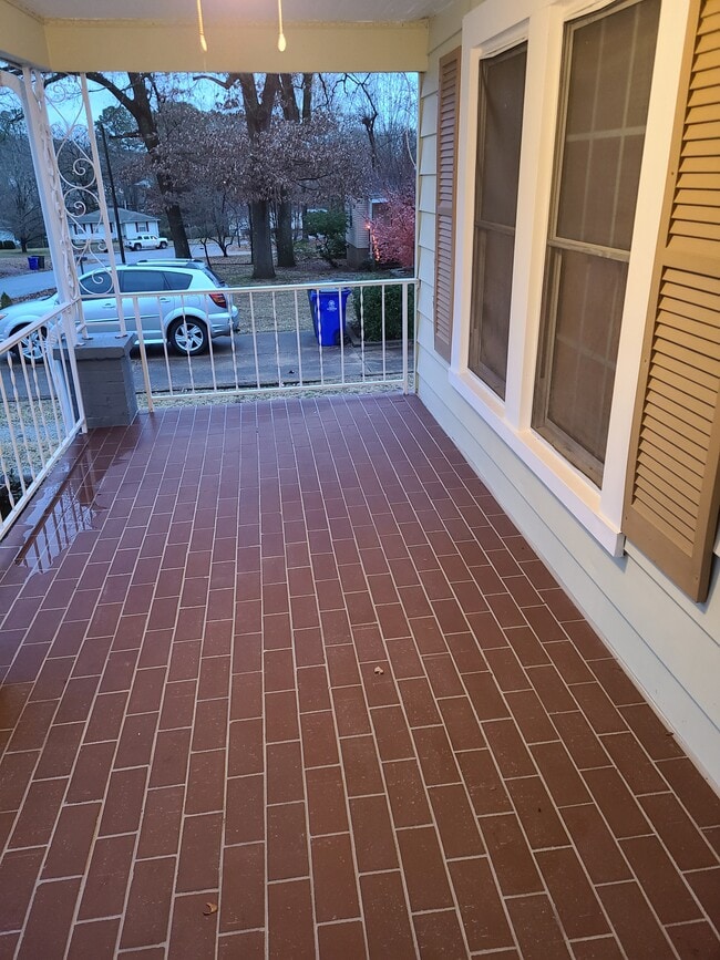 Foto del edificio - 614 Florida Ave