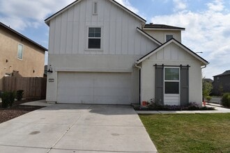 Building Photo - 698 Jessie Dr