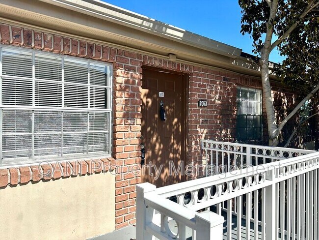 Foto del edificio - 2517 Caper Ln