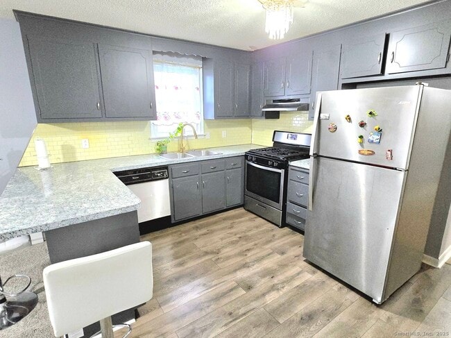 Building Photo - 24 Acorn St