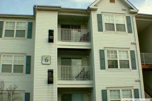 Building Photo - 626 Waterford Dr