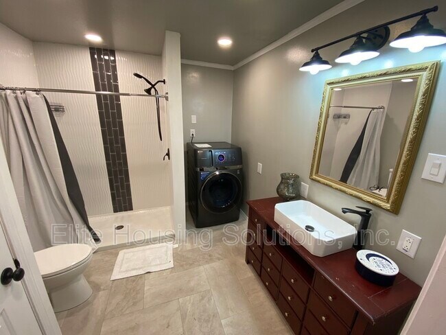 Foto del edificio - 152 Edenwood Ln