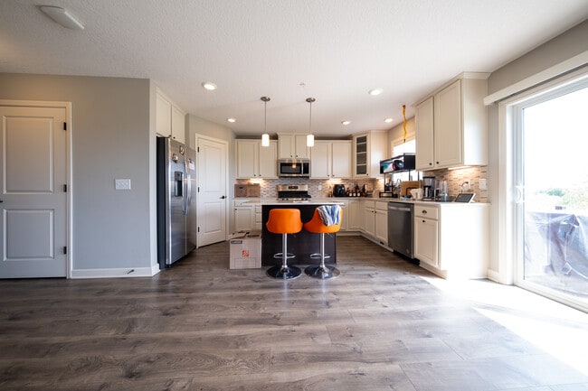 Foto del edificio - 9939 5th St Ln N