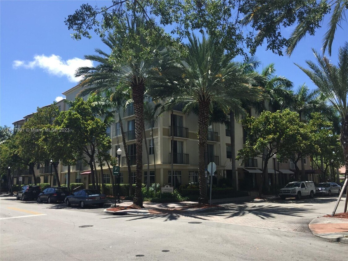 1900 Van Buren St Unit 504B, Hollywood, FL 33020 Condo for Rent in