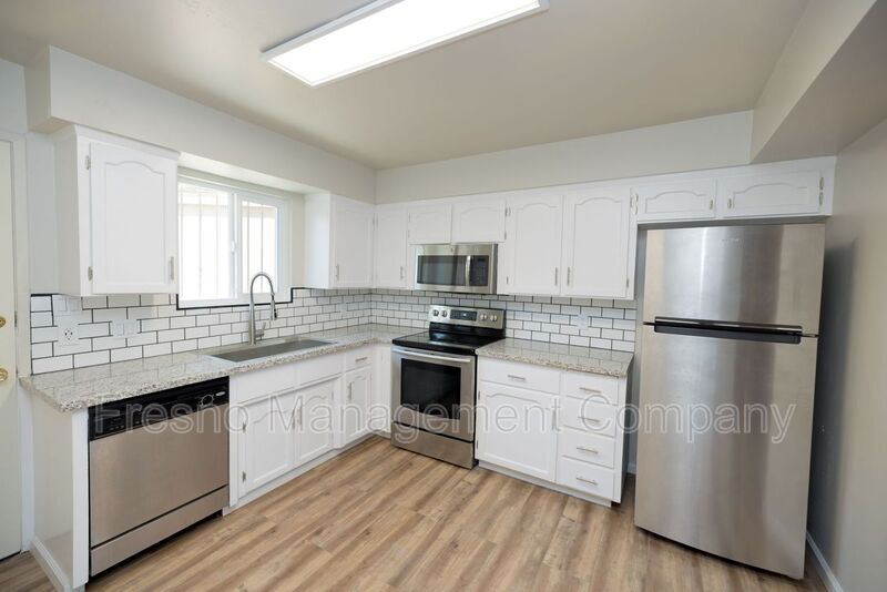 Foto principal - 718 E Hedges Ave