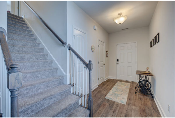 Foto del edificio - 8603 Lanvale Forest Dr