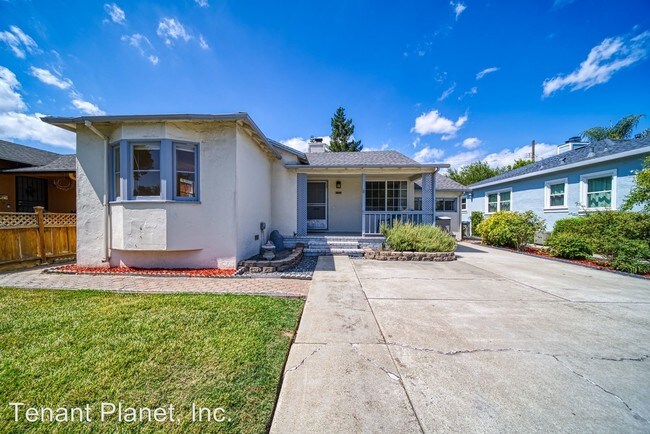 Building Photo - 2 br, 2 bath House - 1335 Keoncrest Ave