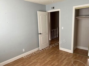 Building Photo - 119 Morristown Ln