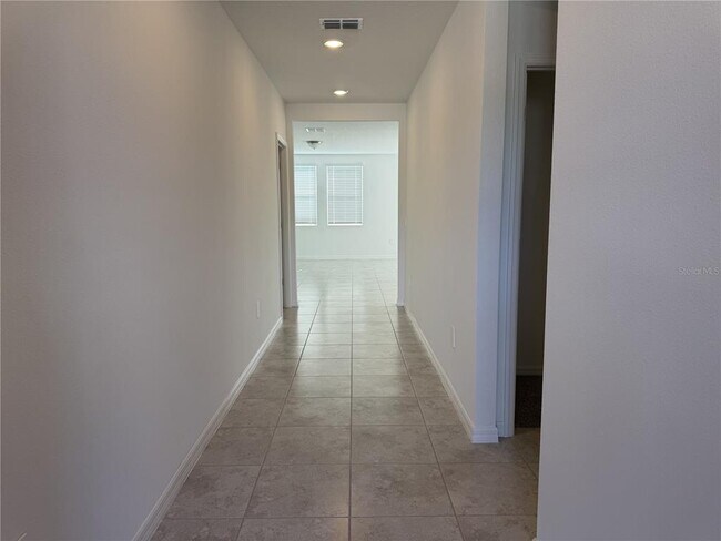 Building Photo - 3225 Viceroy Ct