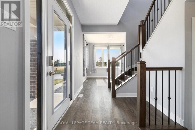 Building Photo - 165 Yearling Cir