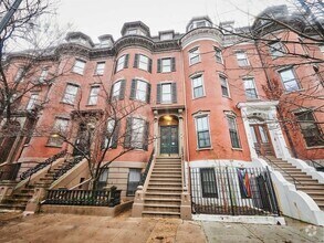 Building Photo - 754 Tremont St