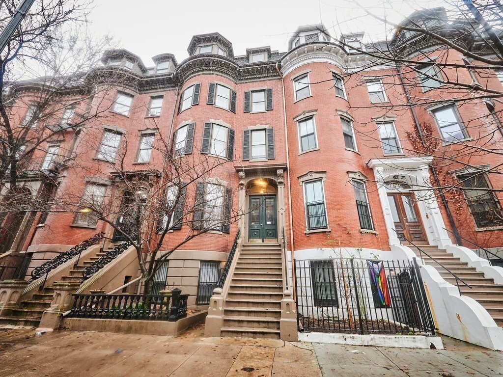 Primary Photo - 754 Tremont St