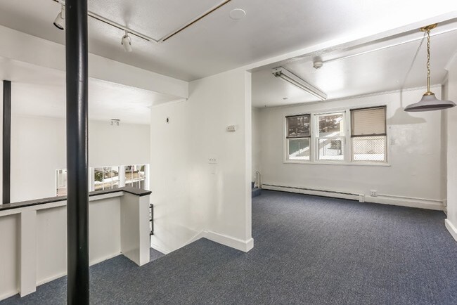 Interior Photo - 24 Smith St