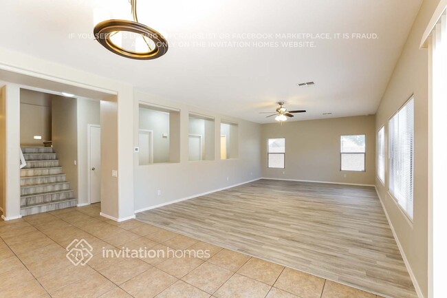 Building Photo - 11867 W Sherman St