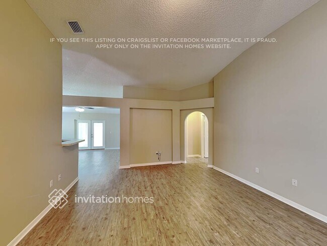 Building Photo - 2220 Brookshire Cir