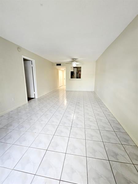 Foto del edificio - 4121 Stirling Rd