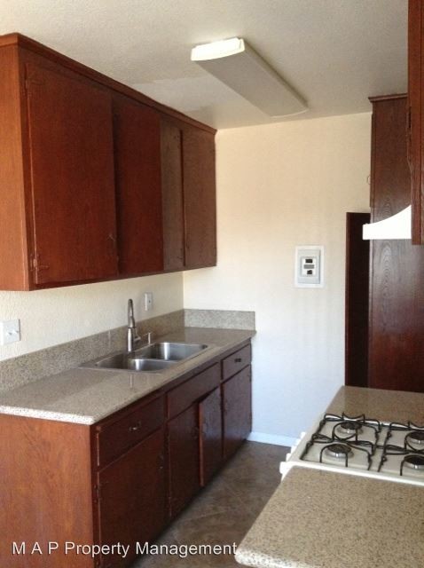 Foto del edificio - 7713 Milton Ave