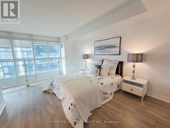 Photo du bâtiment - 155 Legion Rd N