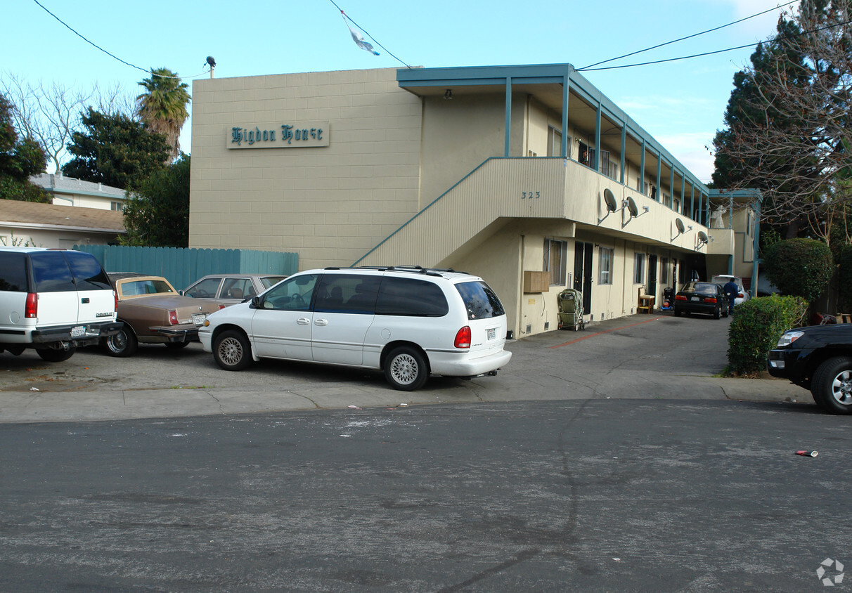 Foto principal - 323 Higdon Ave