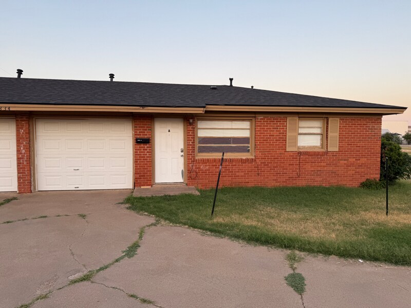 Foto principal - 2334 62nd St
