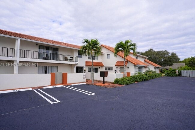 Building Photo - 3200 Coral Springs Dr