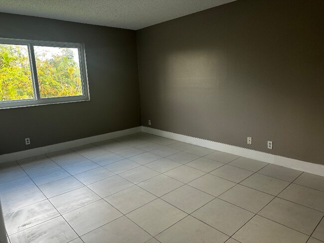 Foto del edificio - 3556 NW 114th Terrace