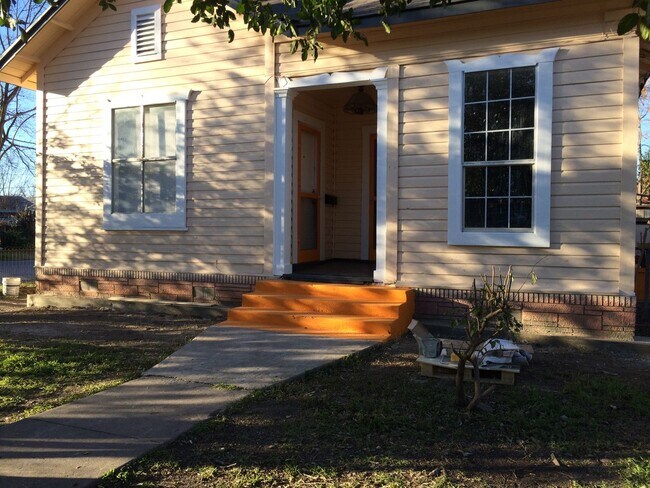 Photo - 203 Gorman Apartment