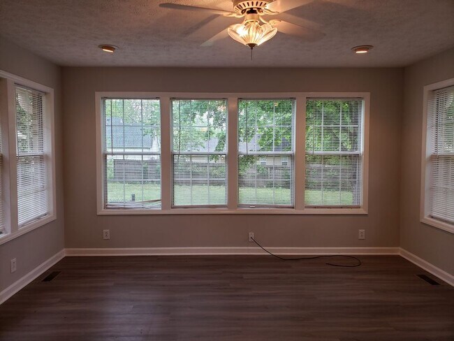 Building Photo - COMING SOON314 Chamberlain Drive