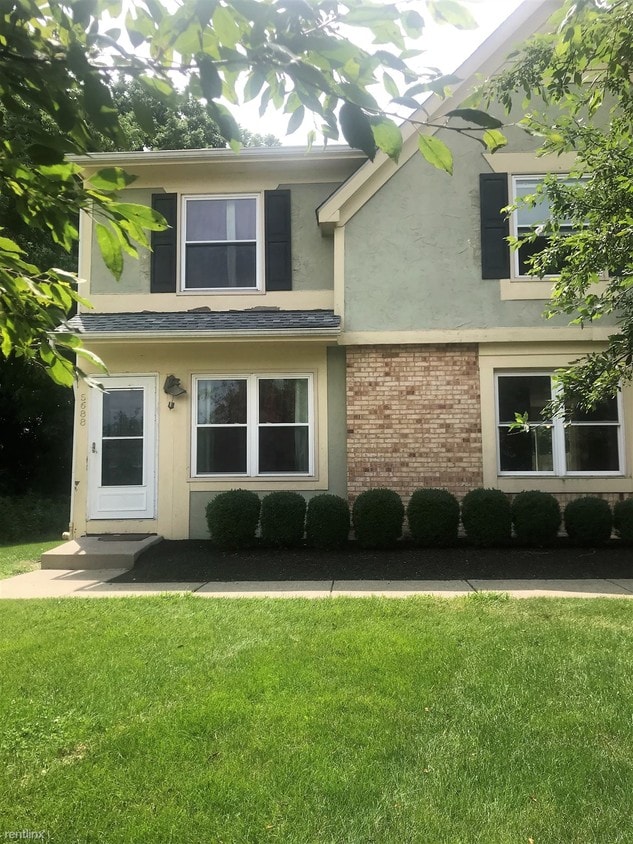 Primary Photo - 2 br, 1.5 bath Condo - 5688 Crossing Ct