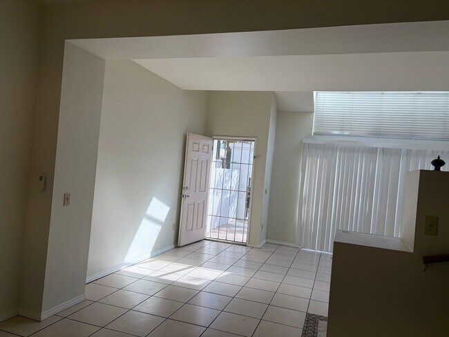 Foto del edificio - 29584 Courtney Pl