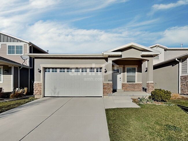 Building Photo - 602 Koins Way